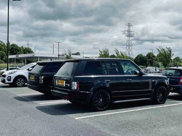 Range Rover  L322 Adjustable Lowering Links Kit