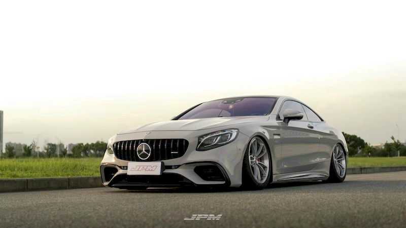 Mercedes-AMG S63  AirRide Low-Stance Modification Case